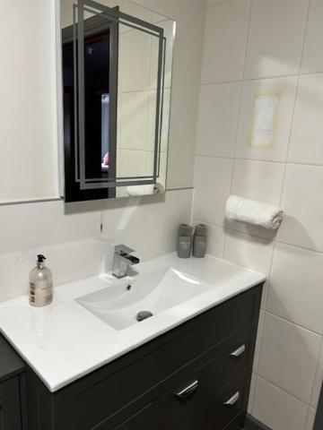 Dunroamin Self-Catering Apartment Aviemore Buitenkant foto