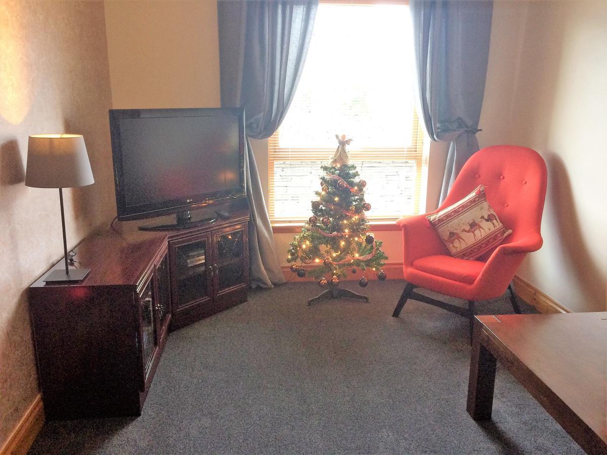 Dunroamin Self-Catering Apartment Aviemore Buitenkant foto