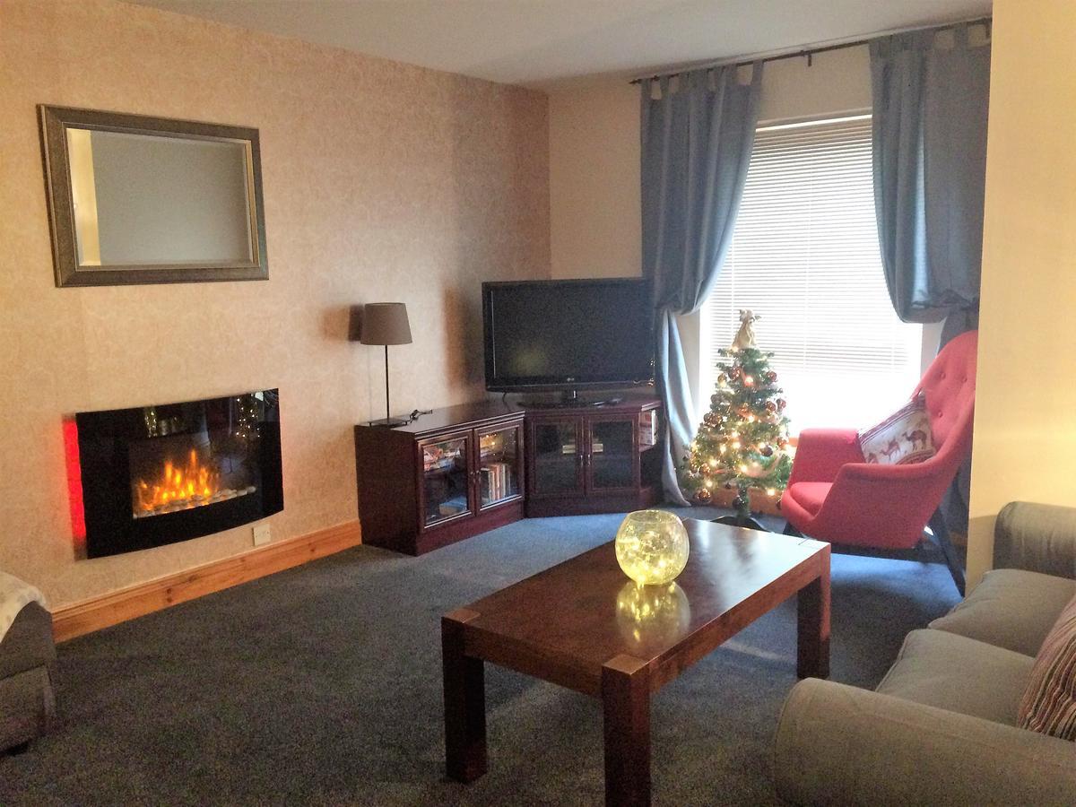 Dunroamin Self-Catering Apartment Aviemore Buitenkant foto
