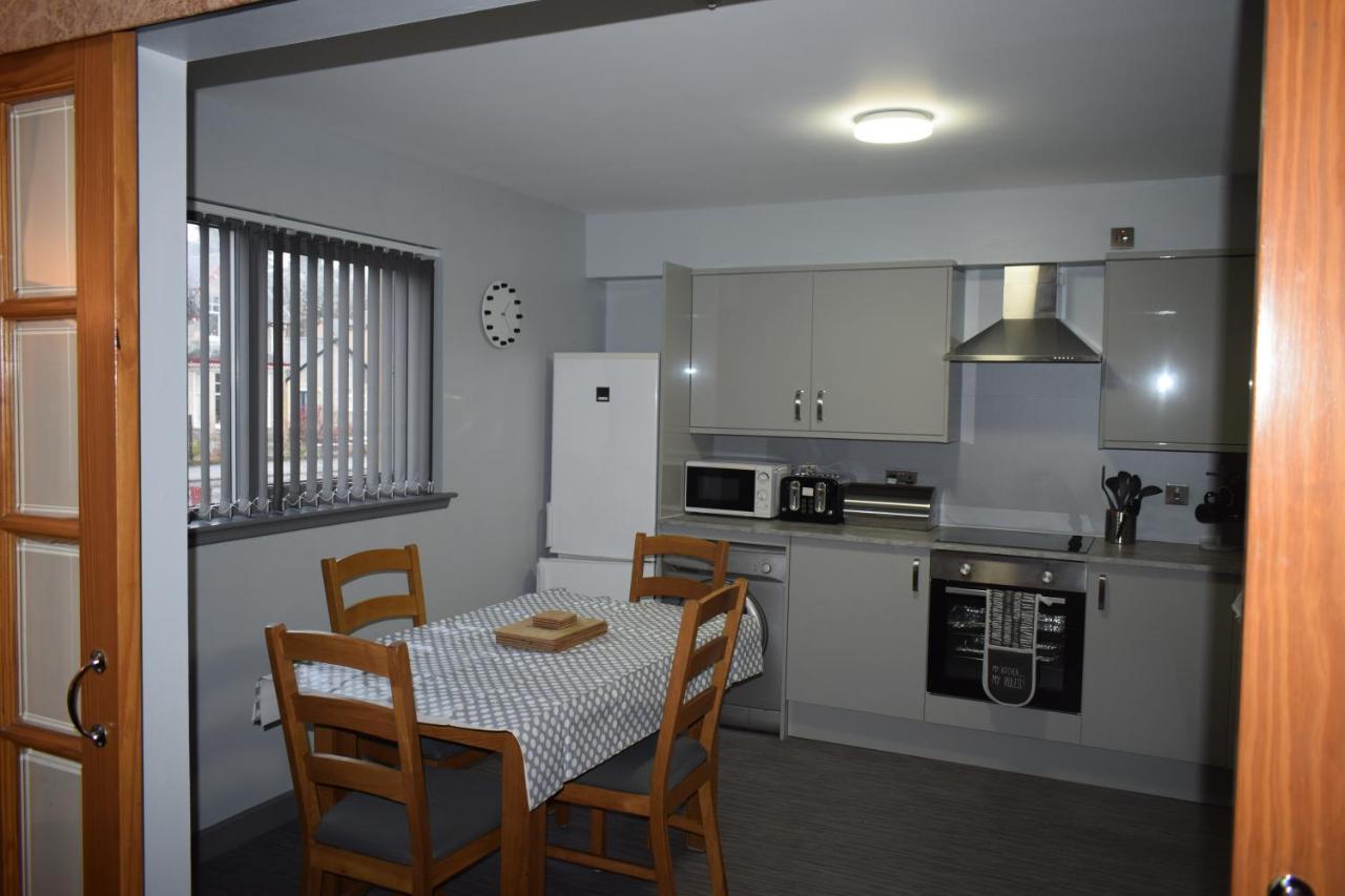 Dunroamin Self-Catering Apartment Aviemore Buitenkant foto
